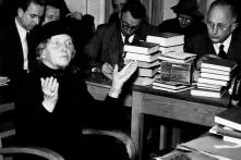 Mathilde Ludendorff im Spruchkammerverfahren (1949) © Ullstein