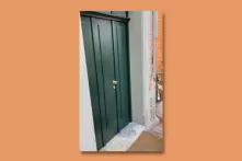 Eine grüne Tür